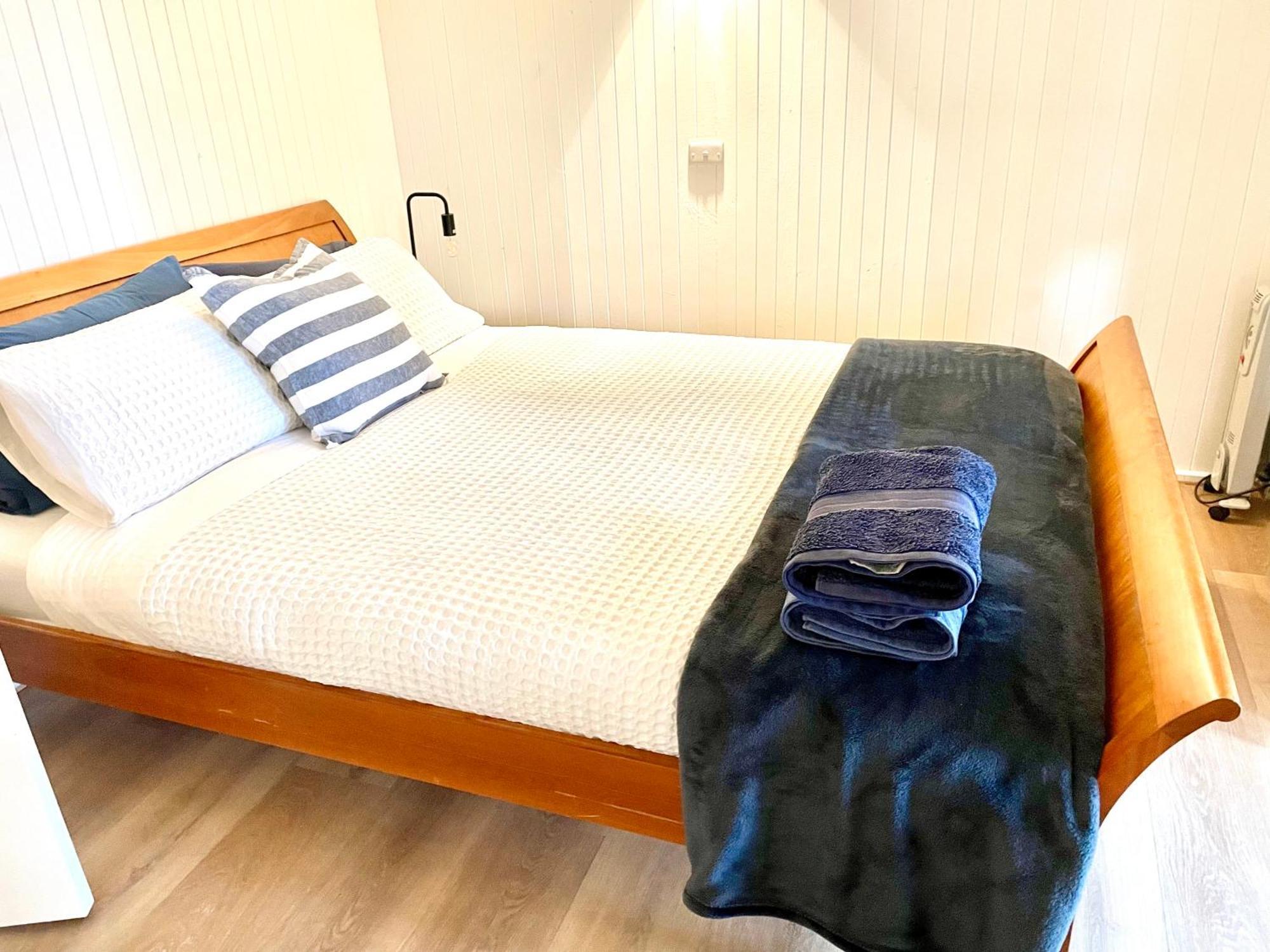 Groovy Ocean View Log House: Pet-friendly Retreat With Wildlife Holiday home Lorne